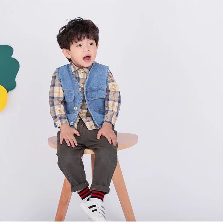 ✨Hàng Có Sẵn✨ Bộ Đồ Denim Ba Món Phong Cách Thời Trang Xuân Thu Mới 2022 Cho Bé Trai