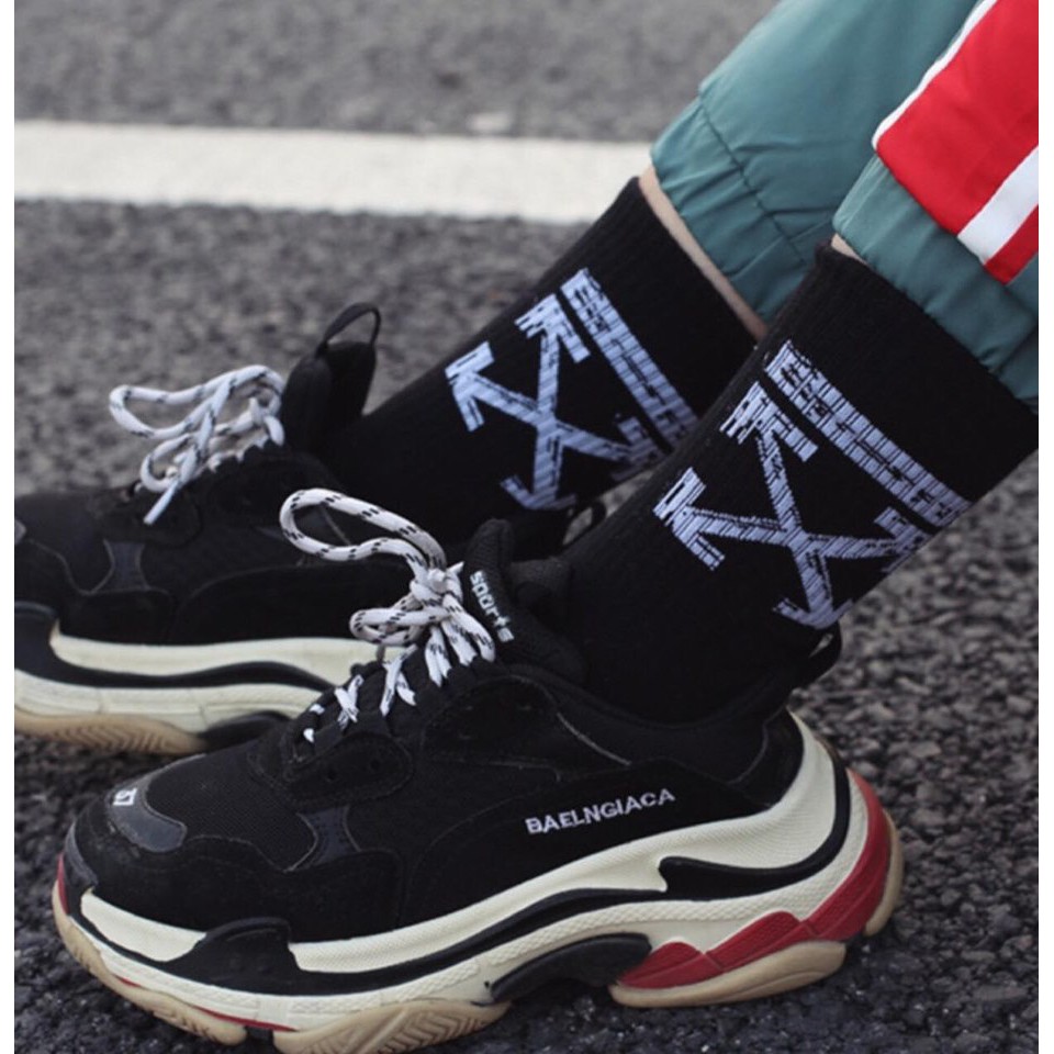 Vớ Tất Nam Nữ Off White Cao Cổ Unisex