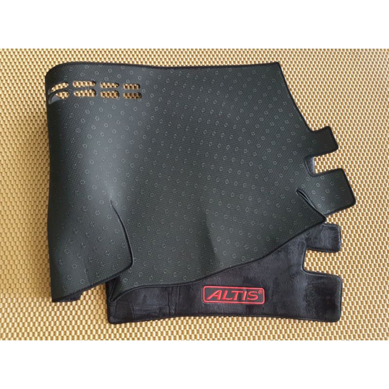 Thảm taplo nhung xe Toyota Altis 2008-2013