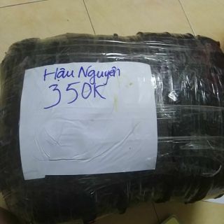 Quần áo của chị Hậu Nguyễn