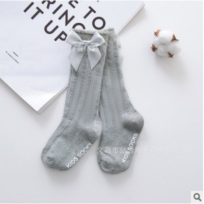Vớ ống dài cao tới gối gắn nơ bướm dễ thương dành cho bé gái