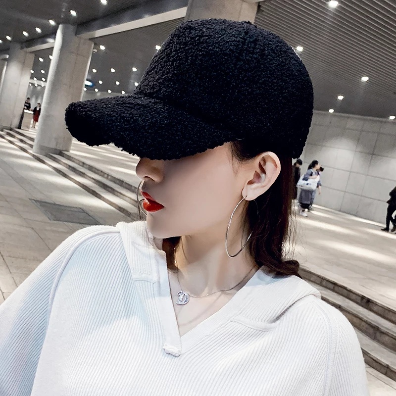 Mũ lưỡi trai lông cừu nhân tạo dày dặn giữ ấm mùa đông dành cho nữ