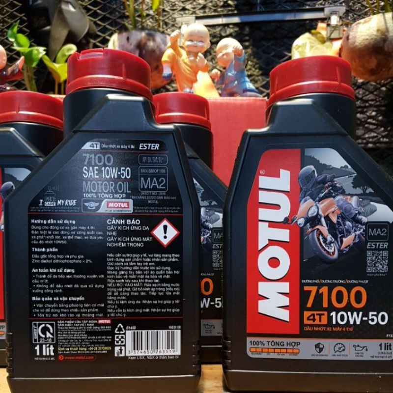 [Sáu Chai Motul 7100] Cung cấp nhớt motul 7100 10W50 chai 1L giá rẻ, nhớt tổng hợp 100% motul 7100 mua sáu chai giá tốt.