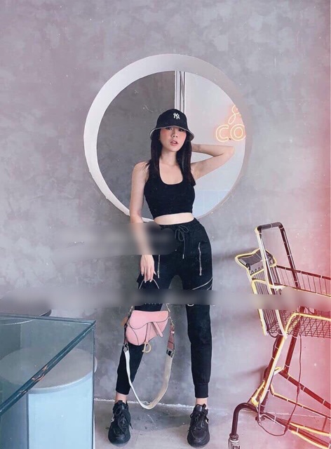 Áo 3 lỗ cổ yếm