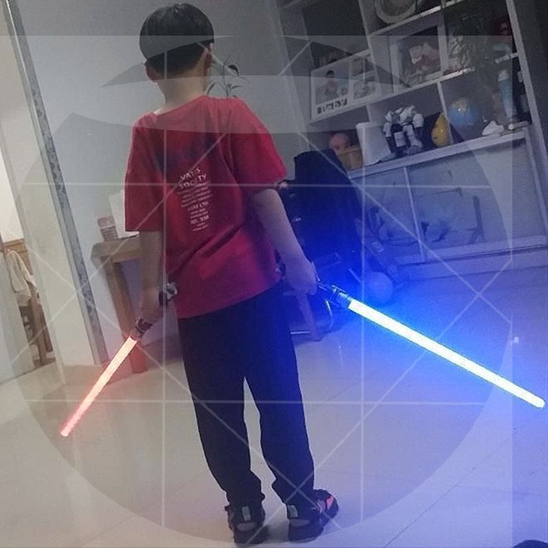 Gậy ống Led có thể phát sáng đổi màu có tiếng nhạc như trong phim Star War