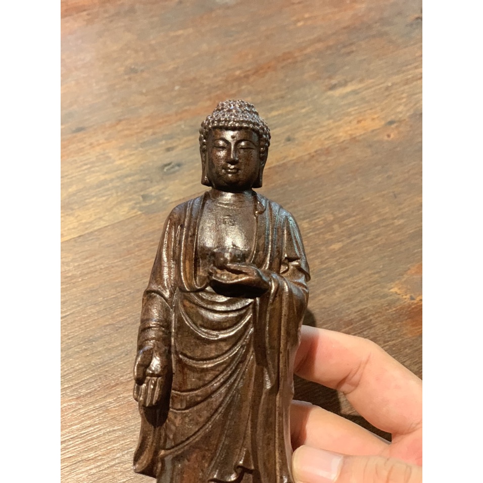 Tượng Phật A Di Đà gỗ trầm đen 22cm
