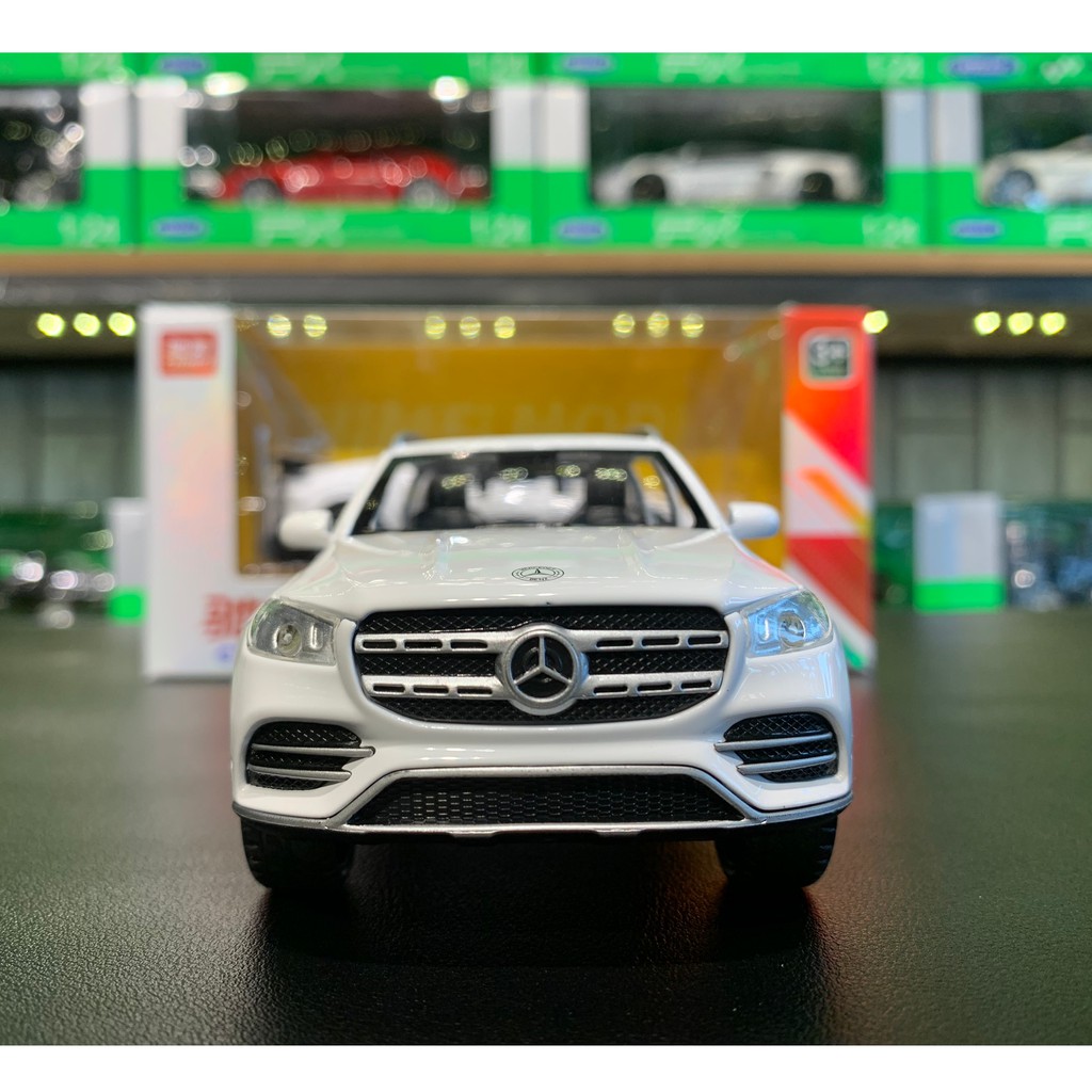 Mô hình xe Mercedes-Benz GLS 580 tỉ lệ 1:32 CHIMEI màu trắng