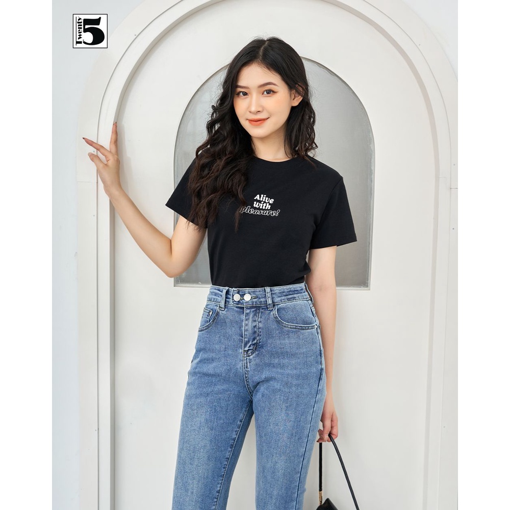 Áo thun phông nữ dáng ôm in chữ vải co dãn Twentyfive 3669