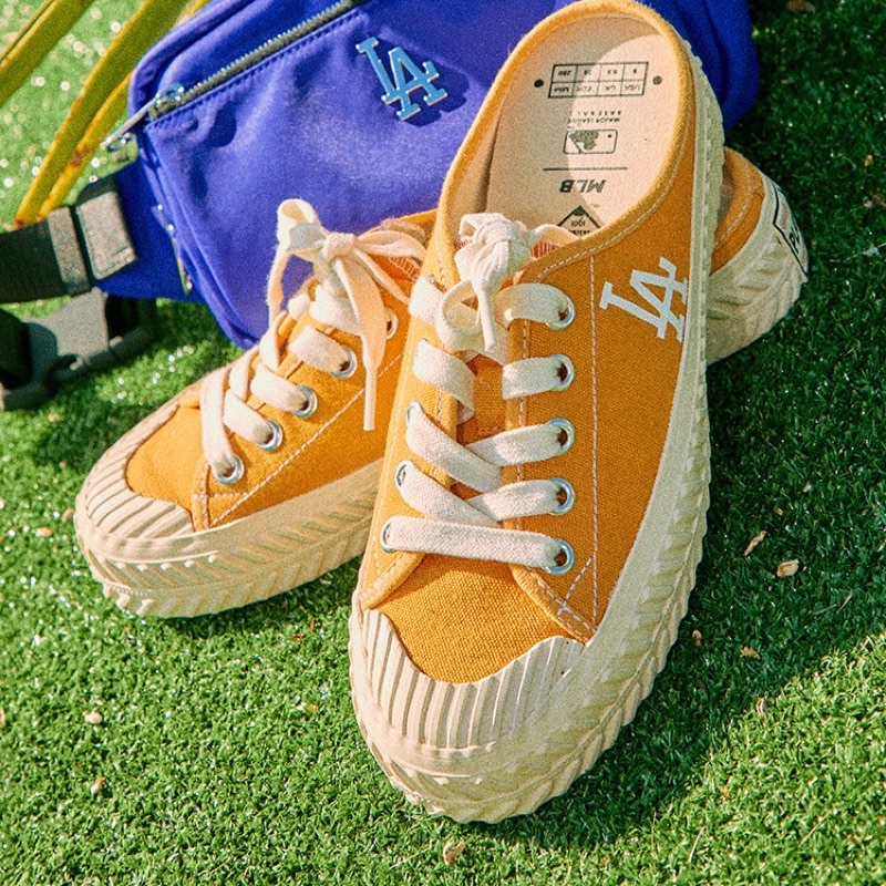 GIÀY MLB MULE VÀNG CHÍNH HÃNG