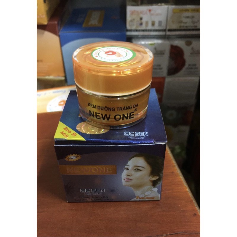 Kem NEWONE ỐC SÊN LINH CHI THÚY NGA