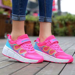 Giày sneaker nữ có bánh trượt