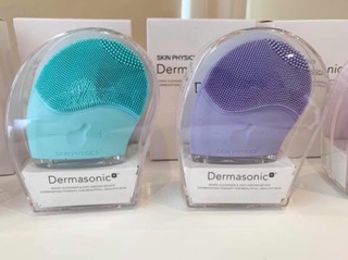Máy rửa mặt Skin Physics Úc