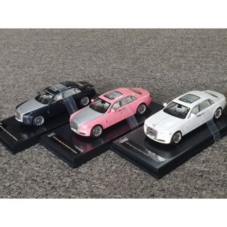 Xe Mô Hình Rolls Royce Ghoste Extended Wheelbase 1:64 Collector's Model ( 3 MÀU: TRẰNG , HỒNG MUI BẠC Xanh Đen Mui Bạc )