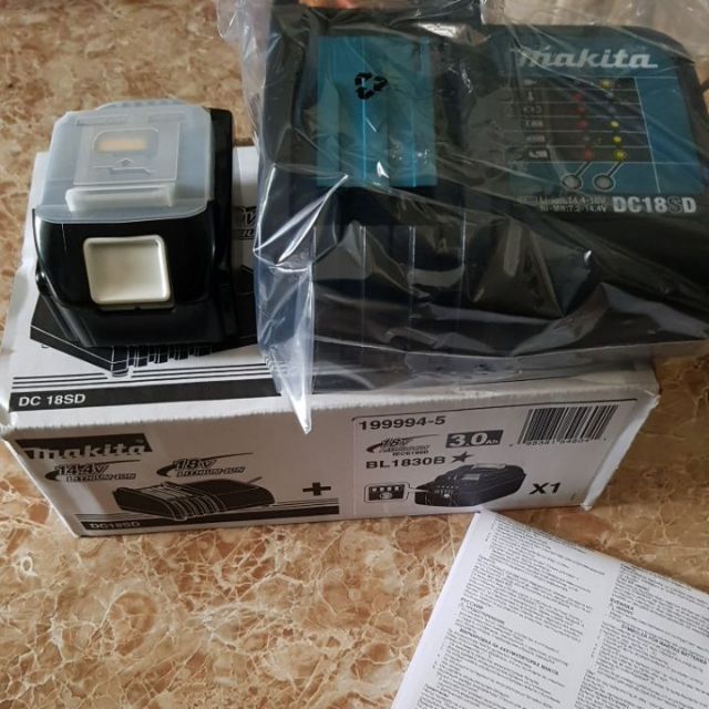Pin sạc makita 18v