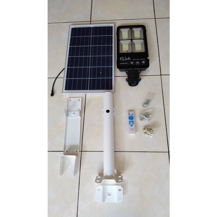 Đèn Đường Led ELink Solar Năng Lượng Mặt Trời Ánh Sáng Trắng Sang Trọng Tỏa Sáng Đảm Bảo An Toàn Ban Đêm Công Suất 200W