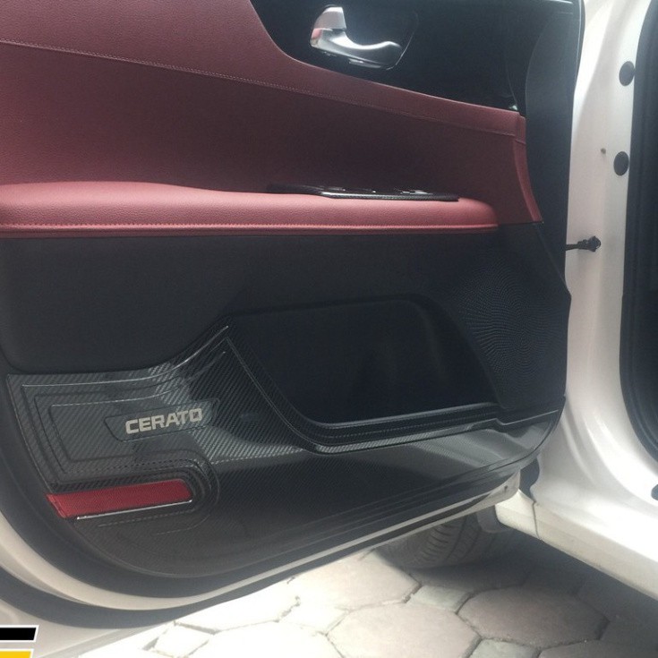 Ốp Tapli cacbon Cánh Cửa Xe Cerato 2019- 2020- 2021 carbon- Hàng đẹp