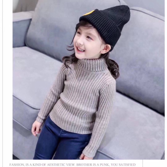Ái len cái cổ nâu bé gái