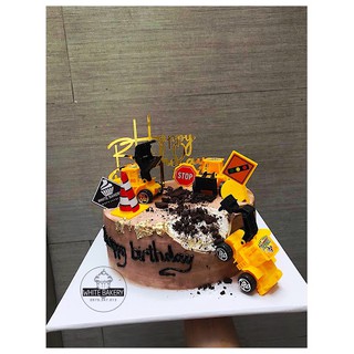 1 bộ máy xúc xe cẩu dùng để trang trí bánh gato sinh nhật