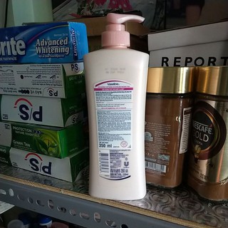 VASELINE SỮA DƯỠNG THỂ TRẮNG DA