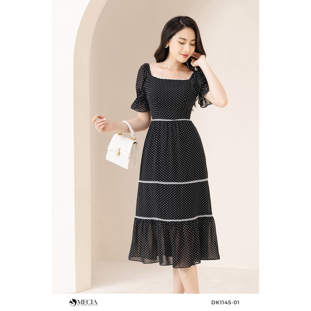 Đầm chấm bi xòe tầng cổ vuông MECIA tay nhún DK1145