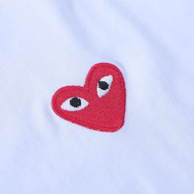Áo thun ngắn tay thêu hình trái tim cho cặp đôi