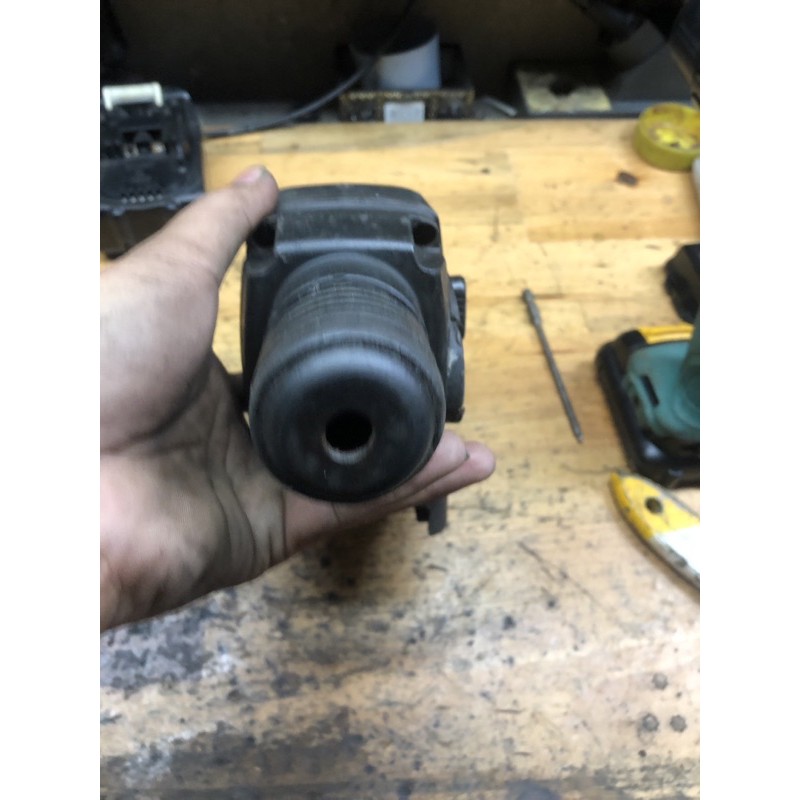 Cụm búa khoan bê tông Dewalt 24V .