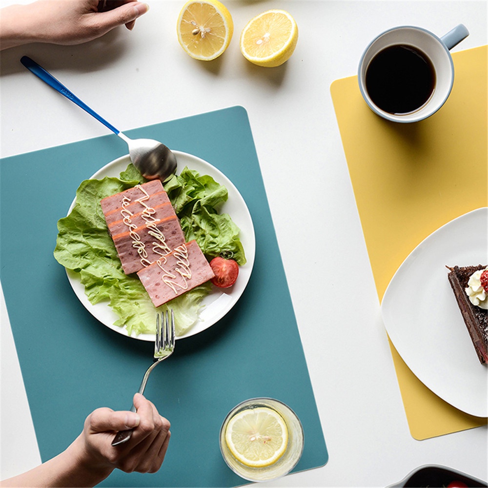 Tấm lót bàn ăn bằng silicone cách nhiệt chống trượt không thấm nước 4 màu tự chọn