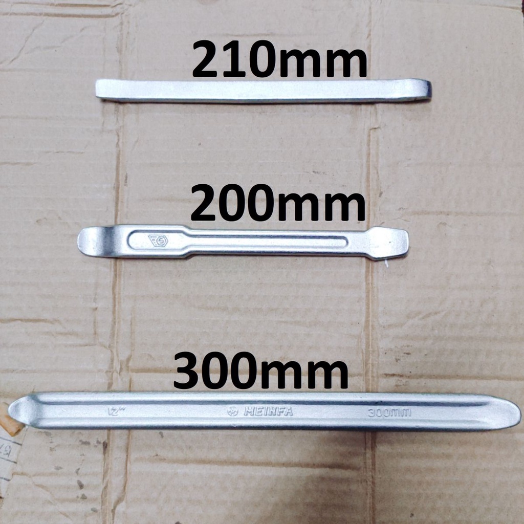 Móc lốp xe máy, xe đạp