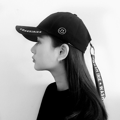 Nón Lưỡi Trai Có Khóa Kéo Dây Dài Hình Mặt Cười Sau Lưng