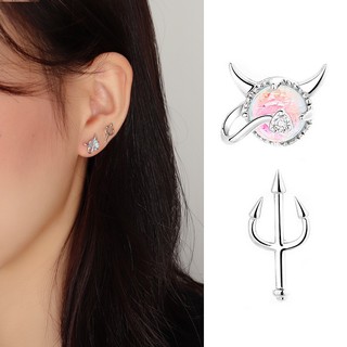 Bông tai tiểu quỷ đáng yêu sole 2 bên khác nhau