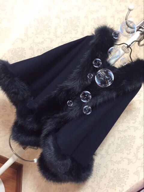 Áo choàng dạ viền lông