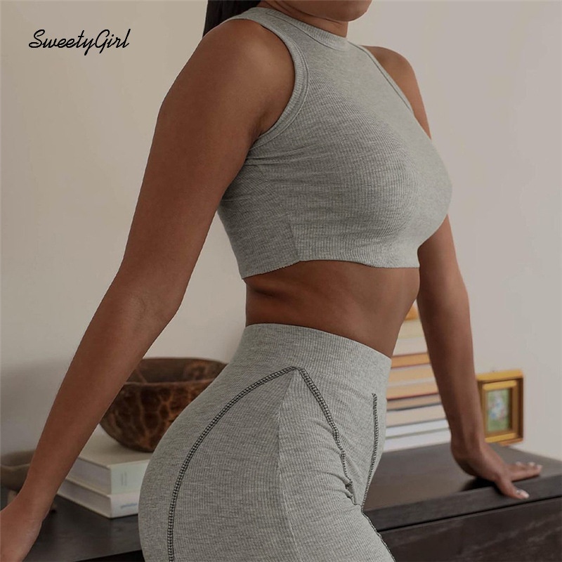 Set Đồ Thể Thao Gồm Áo Tank Top Ôm Dáng Phối Quần Short Có Khóa Kéo Dành Cho Nữ