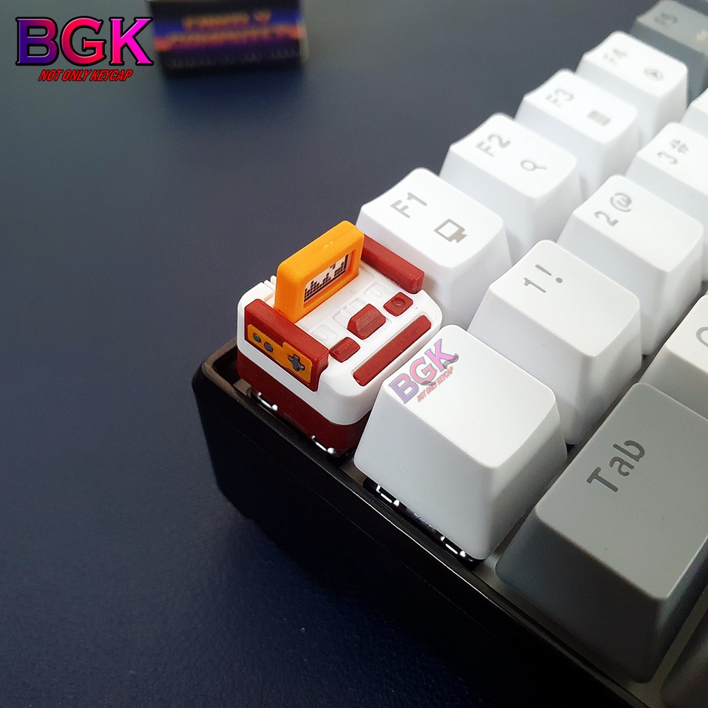 Keycap Artisan Hình Máy Game Nintendo FC Cực Đẹp và chi tiết ( keycap lẻ )