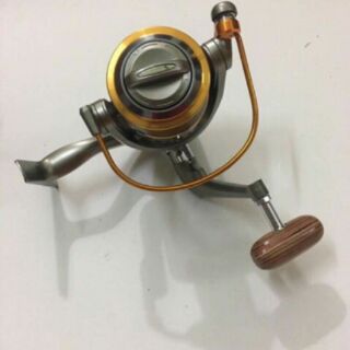 Máy câu yumoshi LC 6000 thương hiệu