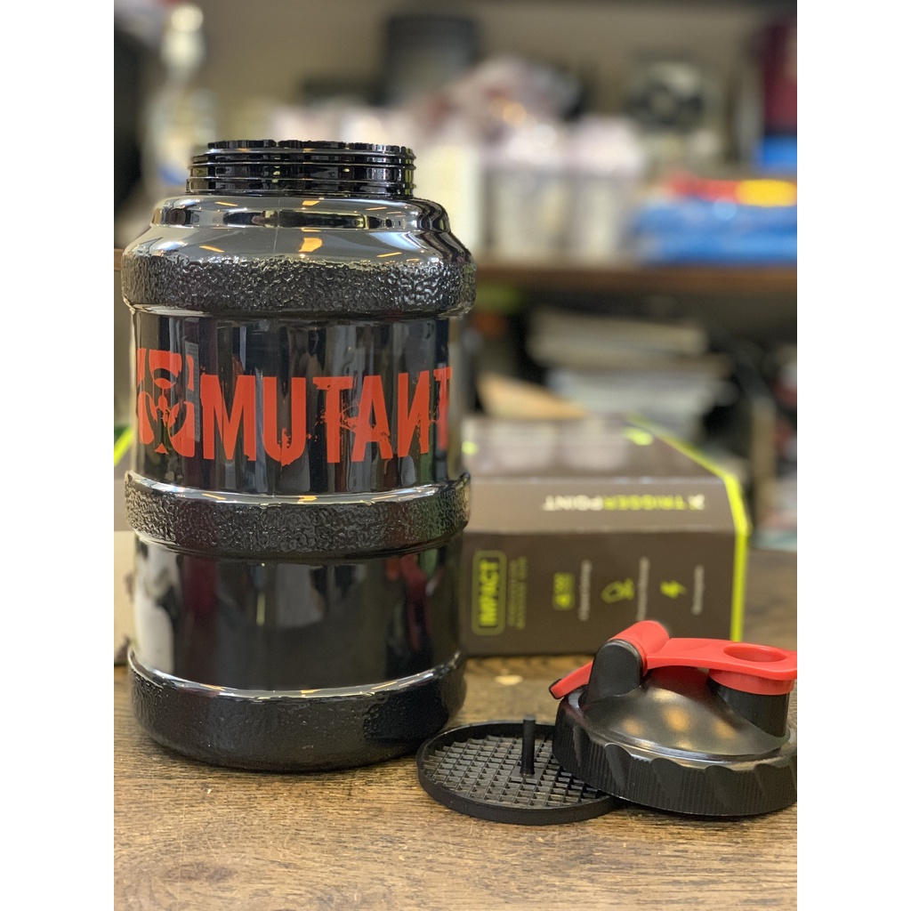Bình Nước Tập Gym Shaker Mutant 2.5 Lít - Chính Hãng