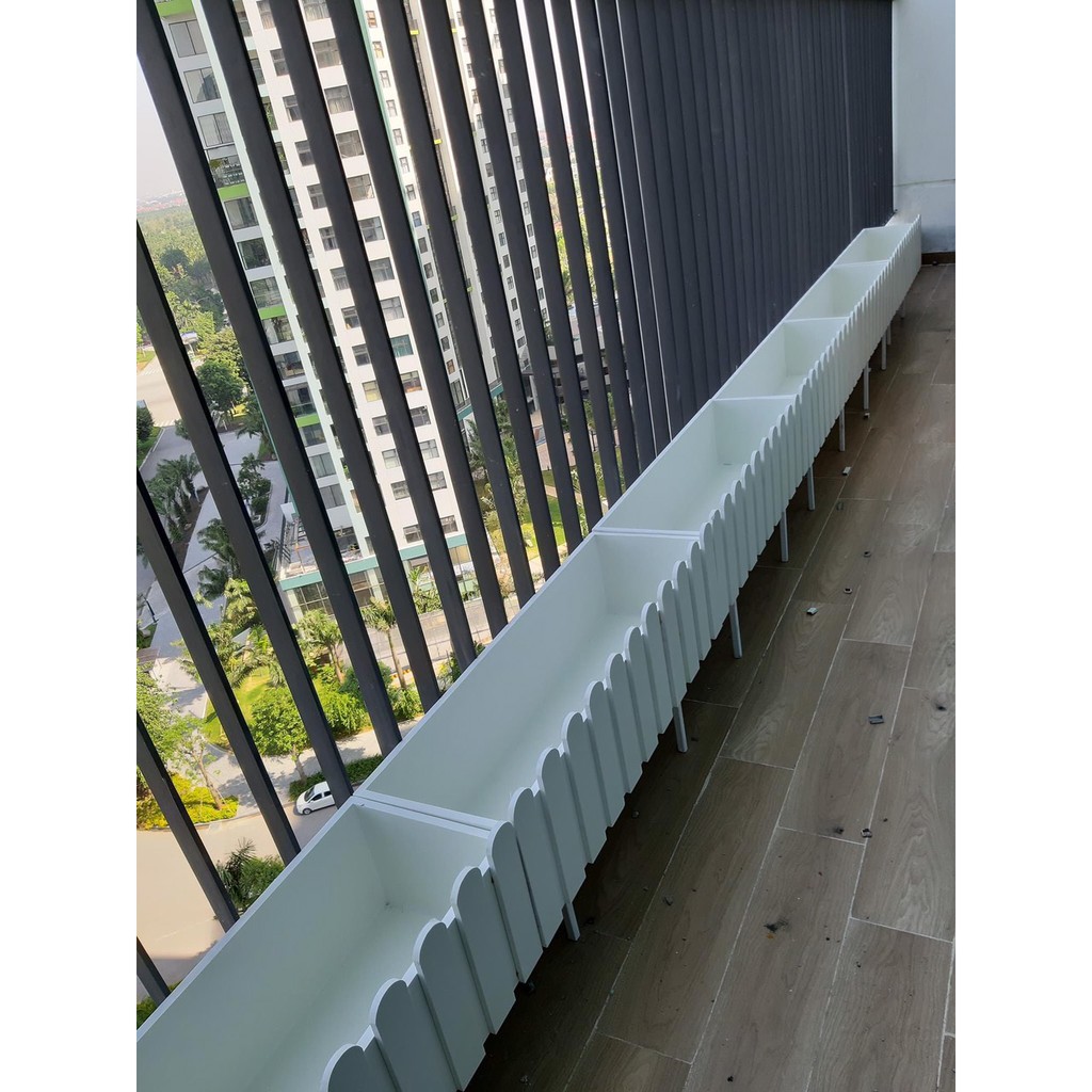 Chậu trồng cây hàng rào composite cao cấp