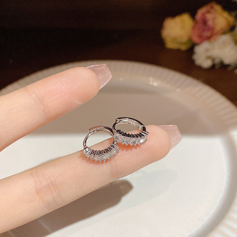 Khuyên tai mạ bạc đính đá zircon cao cấp sáng lấp lánh phong cách hàn quốc trẻ trung dành cho nữ