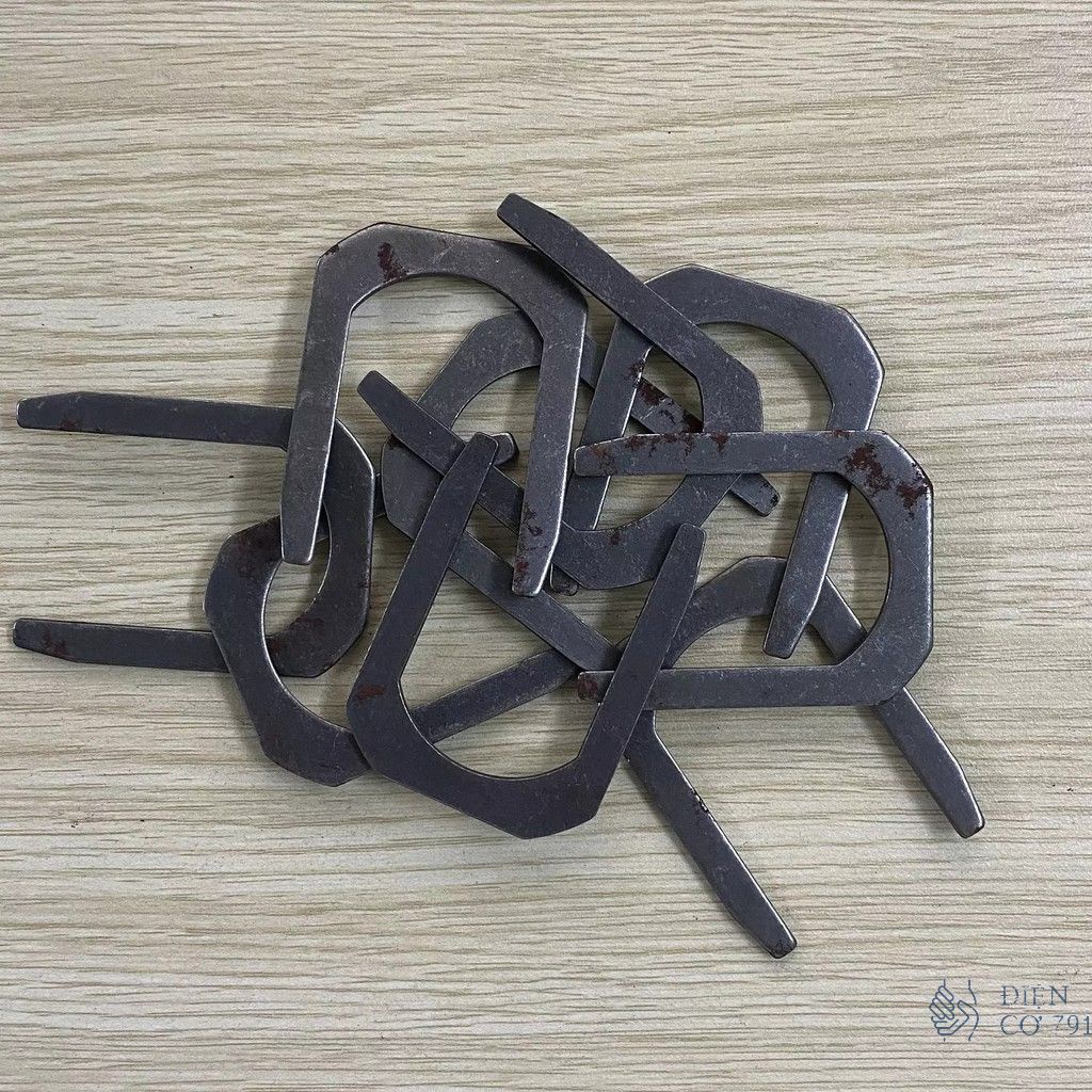 Phe cài Chữ U khoan bê tông 3 chức năng 2-26 2-24 2-28 bằng thép hàng tốt