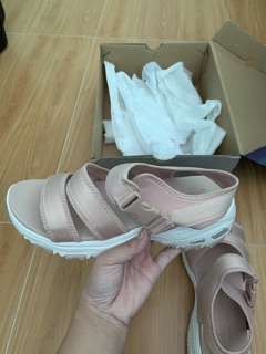 Thanh lý giày sandals Skechers auth