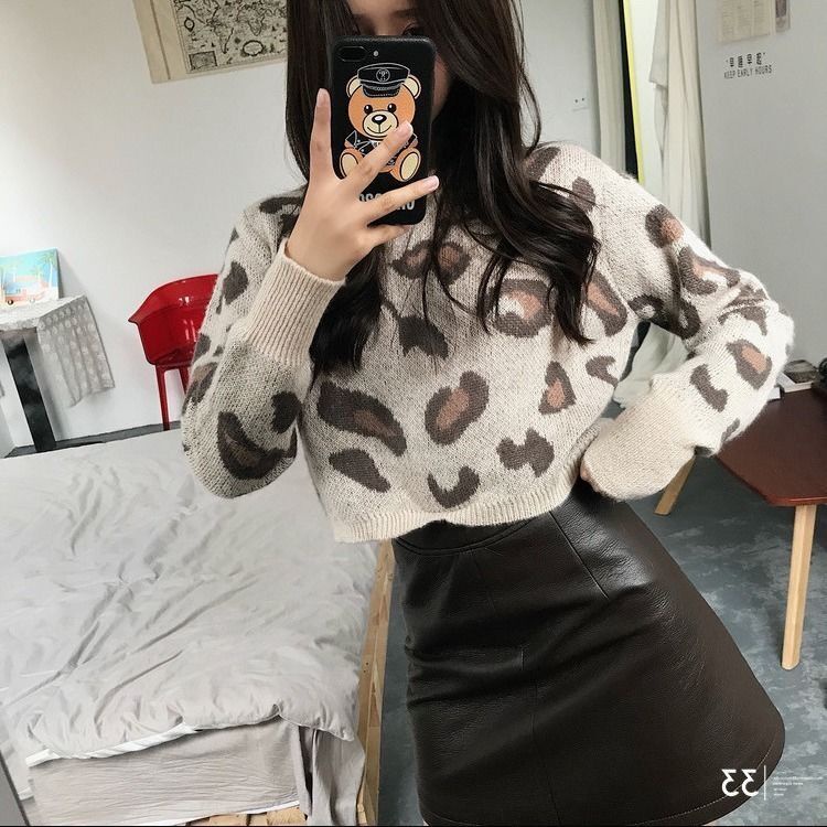Áo Sweater tay dài dáng rộng họa tiết da báo cá tính trẻ trung