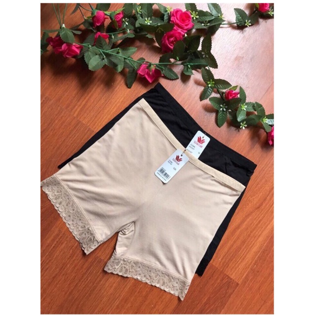 Quần chíp đùi mặc váy cottong ren gấu | BigBuy360 - bigbuy360.vn