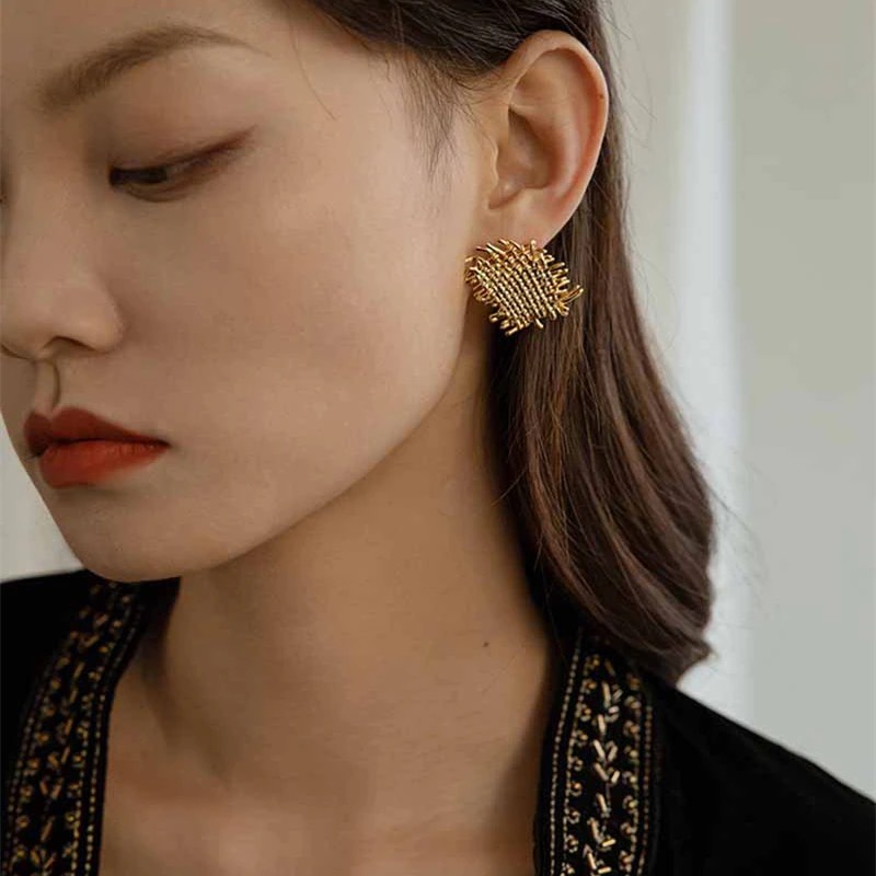 Bông Tai Mushroom Lee - Tâm Lưới Vàng