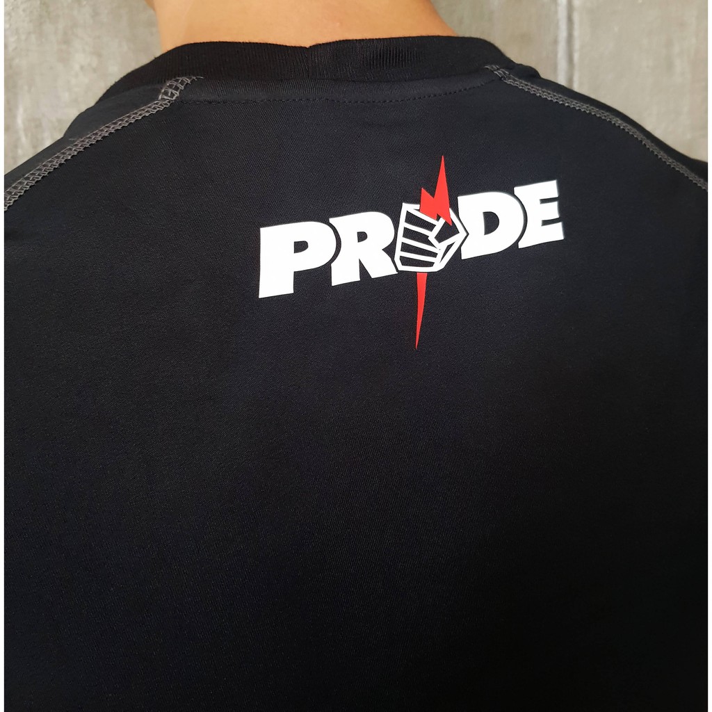 Áo tập gym nam UFC Reebok