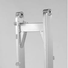 1 lạng màu bạc tự bóng 2k  hộp xích càng xe màu bạc đẹp mới không cần sơn dầu bóng