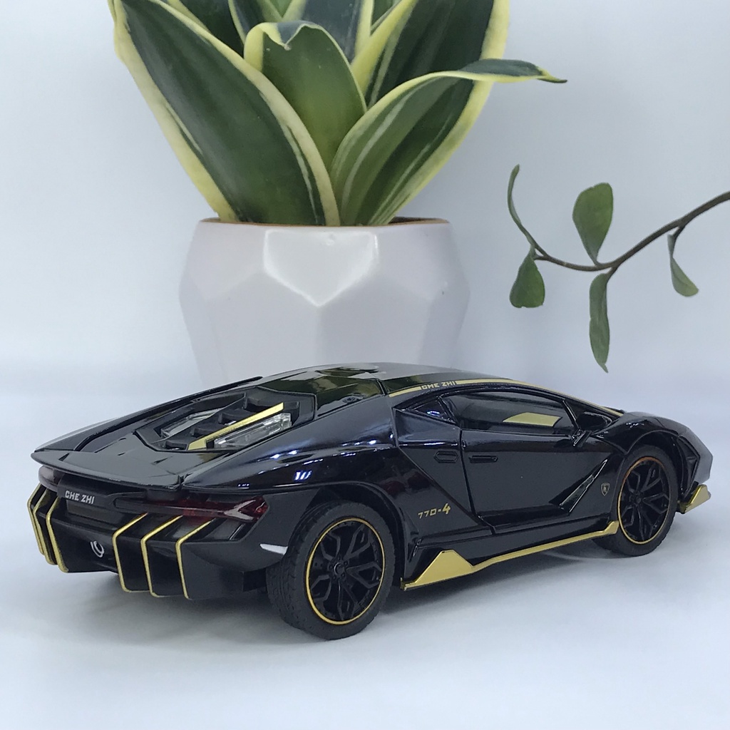 Mô hình siêu xe Lamborghini Centenario LP770-4 tỷ lệ 1:24 bằng kim loại