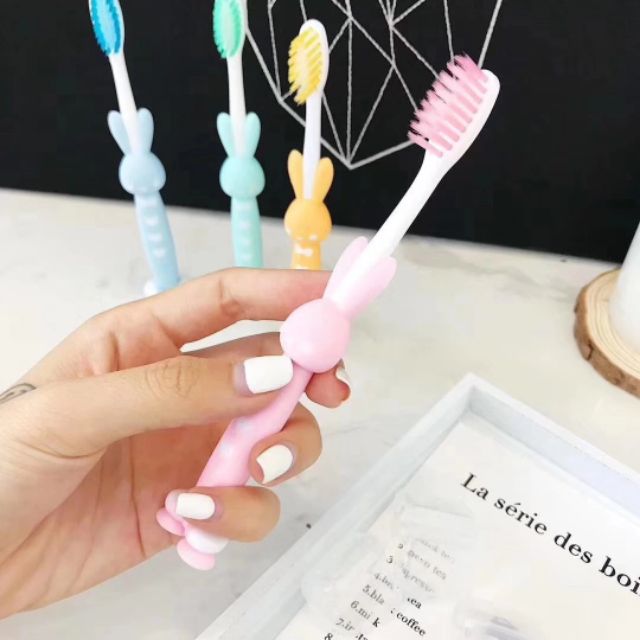 BÀN CHẢI ĐÁNH RĂNG CHO BÉ HÌNH GẤU
