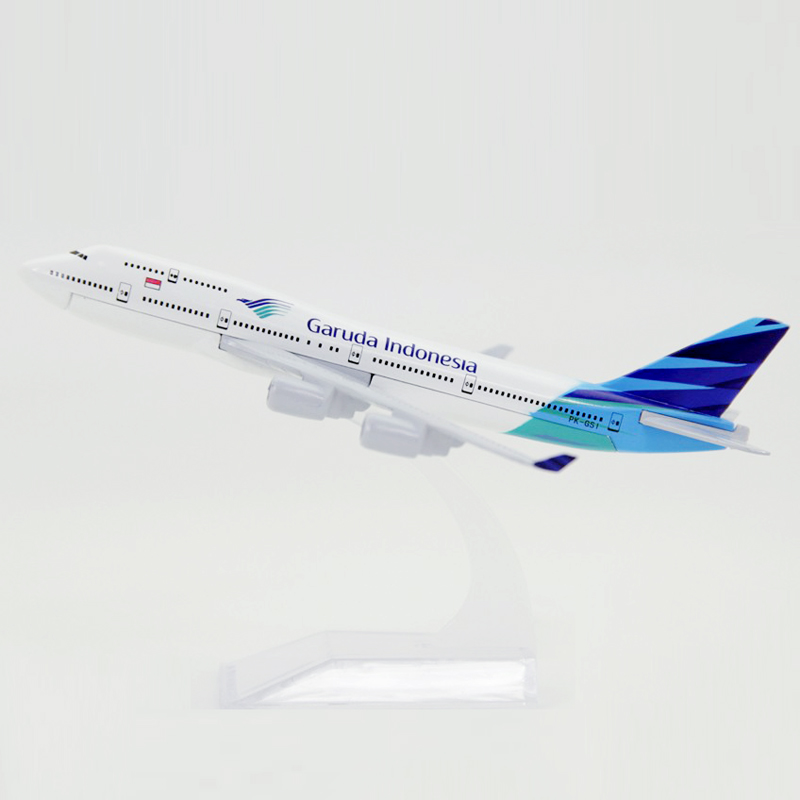 Mô hình trưng bày máy bay Boeing Malaysia Thái Lan 747 16cm