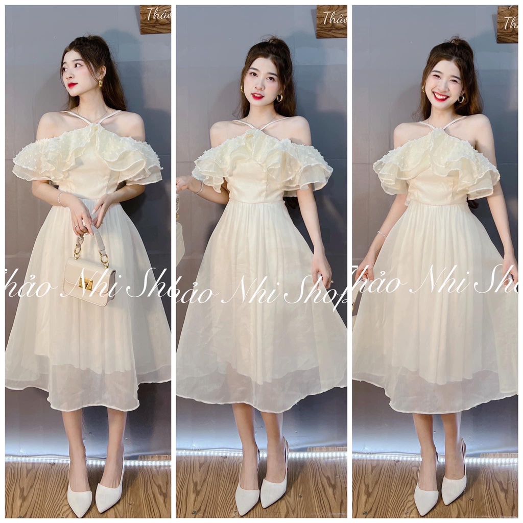 Đầm maxi yếm bánh bèo trễ vai chất tơ nhũ, váy maxi cổ yếm trễ vai bèo ngực màu be cao cấp, váy tơ bèo cổ yếm óng ánh
