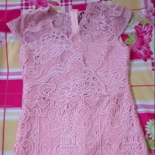 Sales: váy ren hồng baby siêu đẹp