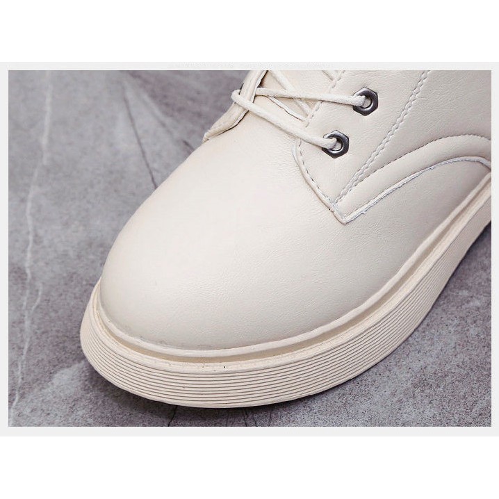 Giày bốt Martin phong cách Anh quốc cổ cao gót Thấp ❤Có màu đen và trắng❤ | BigBuy360 - bigbuy360.vn